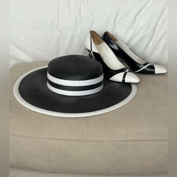 Vintage Wide Brim Hat - Picture 1 of 3